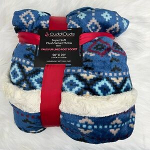 Cuddl Duds Plush Velvet Throw w/ Faux Fur Foot Pocket - NWT